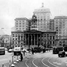 The Brooklyn Borough Hall 1903-1938, the Courts second location.