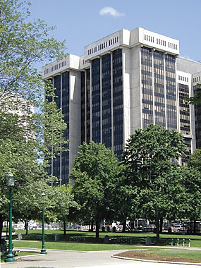 1 Commerce Plaza